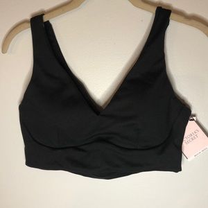 NWT Victoria Secret women’s bra size medium